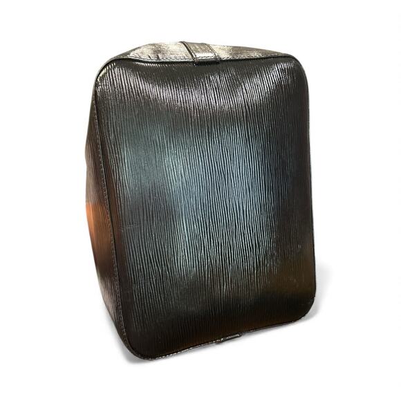 Louis Vuitton Black Epi Leather Bucket Shoulder Bag - Picture 7 of 9